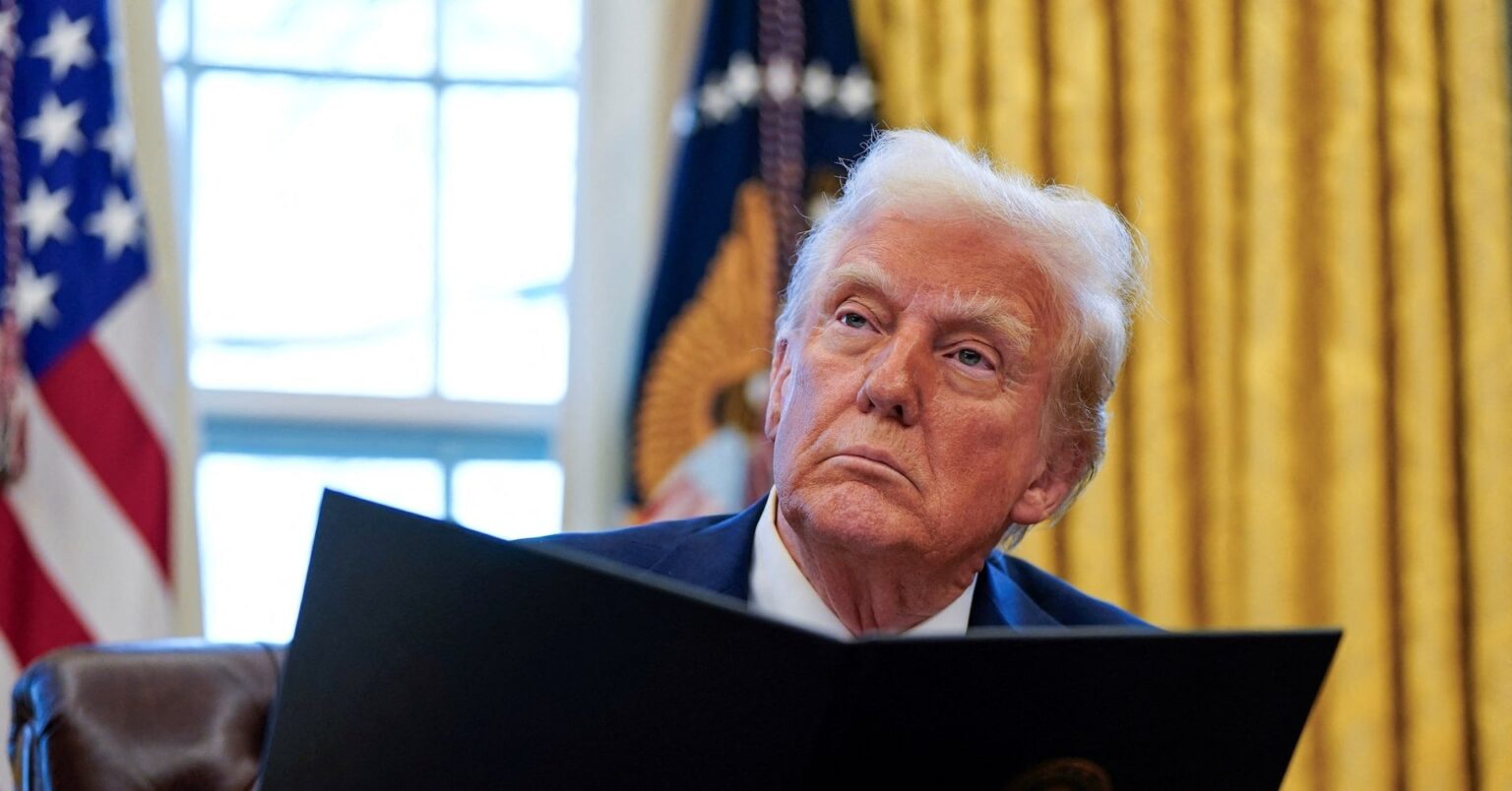 トランプ関税4日発動、メキシコ・カナダ・中国に 貿易戦争に発展か