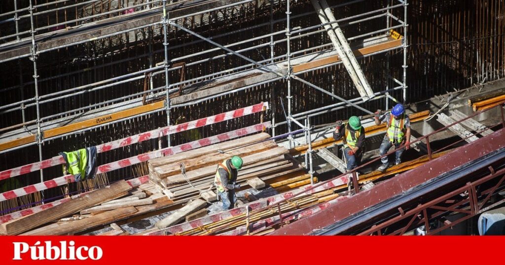 5年後、695人が職業事故で死亡しました。 「一部は死ななかった。彼らは彼らを殺した」と建設連合は非難します