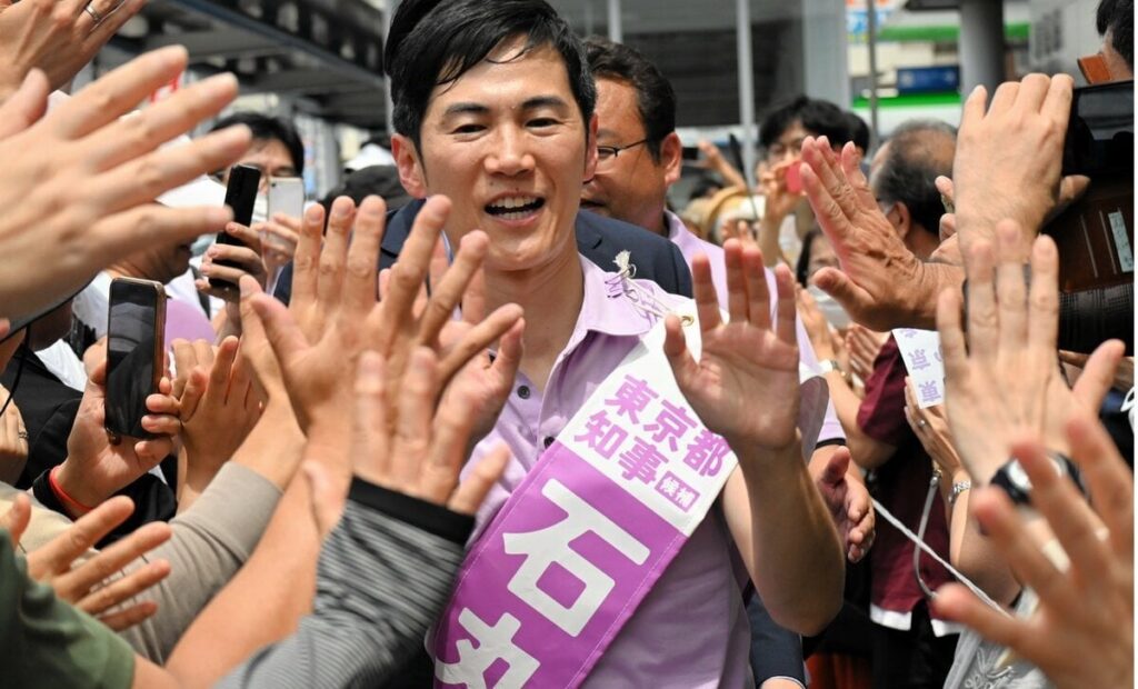 石丸伸二氏の元“信者”の東大生がフリー記者「排除」会見に感じた「小池都知事と同じにおい」とは | AERA dot. (アエラドット)