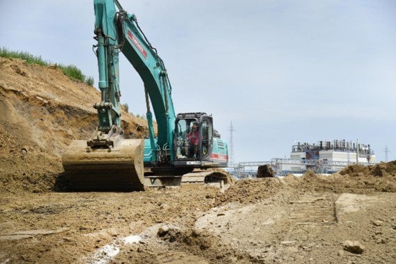埋め立て地での容量が不十分なので、3mは根元にPFOS土壌を浸します