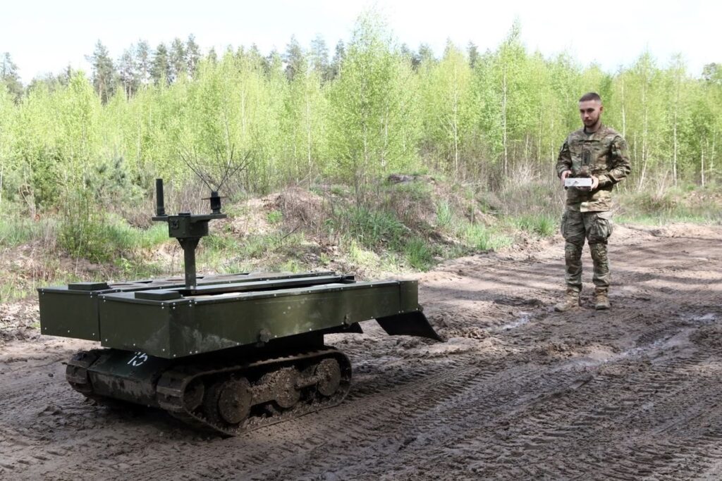 ウクライナの防衛省は、ロボットユニットを陸軍に導入しています