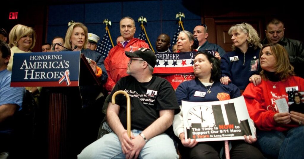Doge Cuts 9/11 Survivors 'Fund、および共和党員は民主党員に加わり、re責