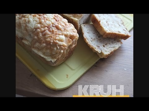 パン（玉ねぎとチーズ付き） -  YTチュートリアル