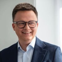 ポーランド共和国のセイムの元s、シモン・ホーウウンズ：「ホワイトハウスがクレムリンとうまくやっていることに満足している人なら誰でも、私たちの安全と独立を攻撃しています。そのような人は、有用な馬鹿、吸盤、または裏切り者です。」 [translated]