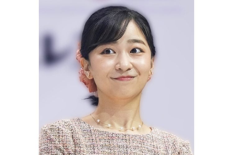 【わぁい】《退勤後にお飲みに…》佳子さまが手にしていた「〇〇〇〇〇〇〇〇〇」　〇〇〇〇は「大変光栄に思います」とコメント