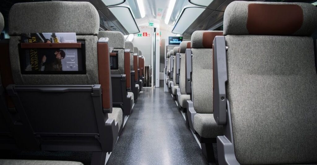 ヨーテボリとマルメの間のより多くの速い列車