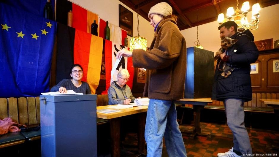 ドイツの選挙：出口調査は、CDU/CSUが29％でリードすると言います