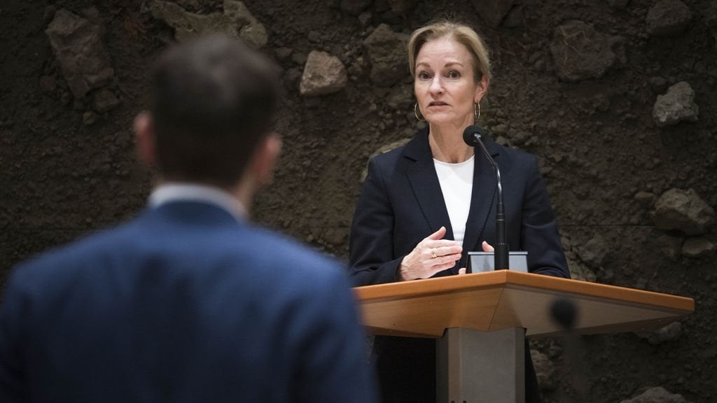 議会のメンバーリリアン・ヘルダー（BBB）がステップアップし、党首のファン・デル・プラスは何も知らない