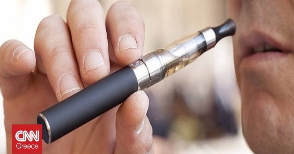 パトラス：電子タバコを使用した後、3つの15 -YEAR -OLDSは病院で入院しています