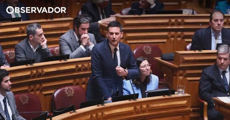 毎年の内部セキュリティ報告書に、国籍の犯罪著者を含めることを承認します