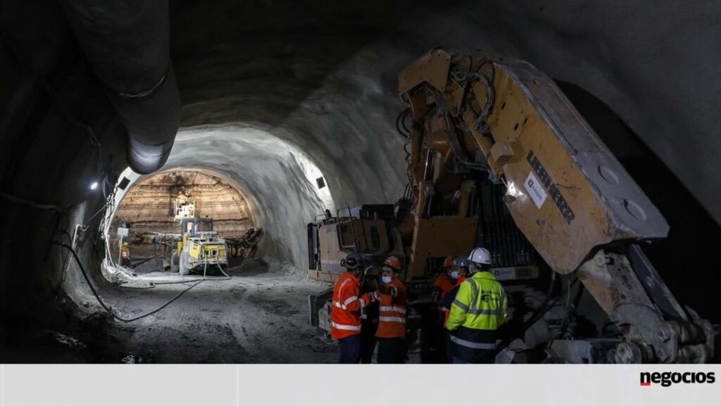 PRR：リスボンメトロポリタンの住宅と他の資金源との路線