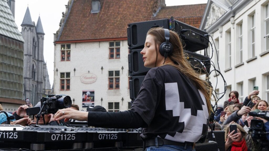 パフォーマンス後の薬物罰金の約80,000ユーロDJ Amelie LensとCharlotte de Witteのゲント