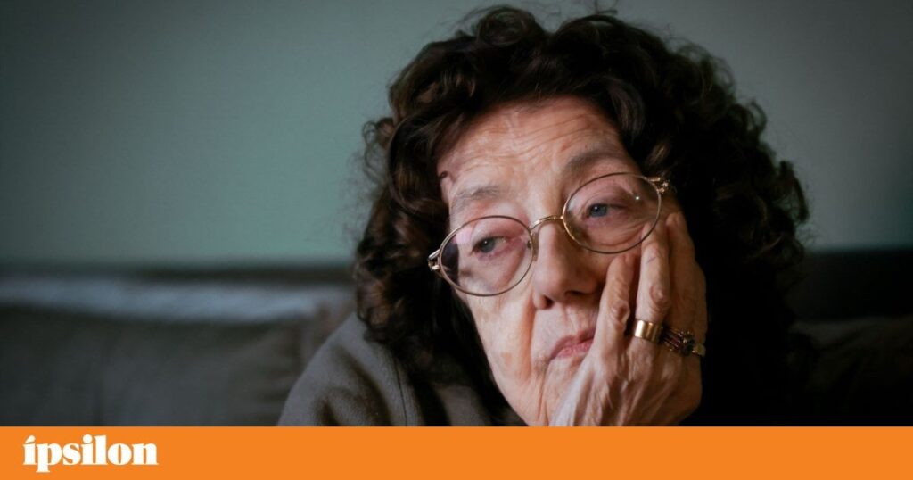 作家のマリア・テレサ・ホルタは87で死亡します