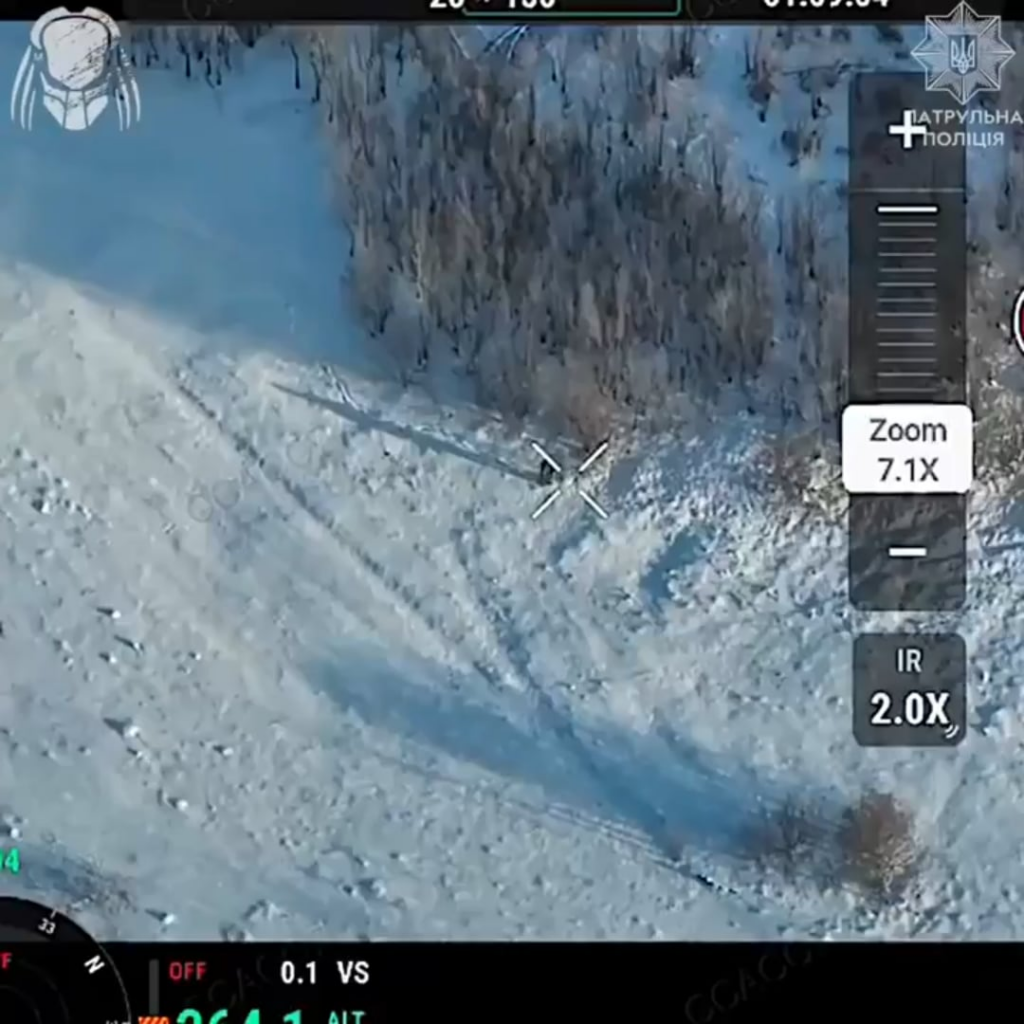 ロシアの兵士は、ドローンにぶつかった手ren弾を落とした後、自分自身を撃つのを観察しました。 Toretsk方向。全国パトロール警察旅団「プレデター」が発行する