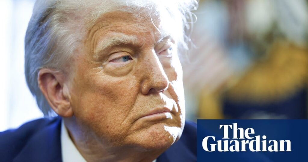 「本当の意味で、米国の民主主義が死んだ」：トランプがハンガリーのオルバンをエミュレートしている方法