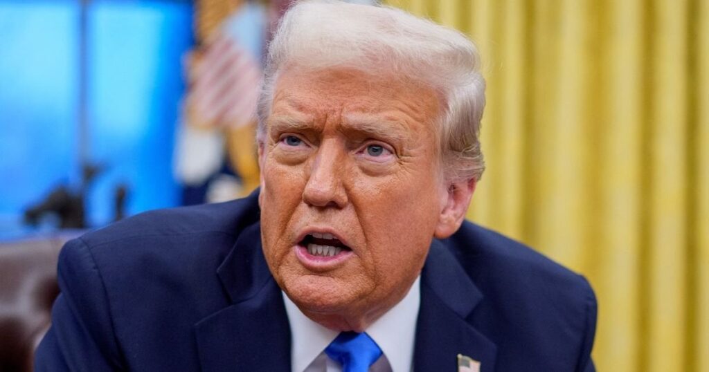 ドナルド・トランプは「大統領の最も無力なイメージ」をunt倒した