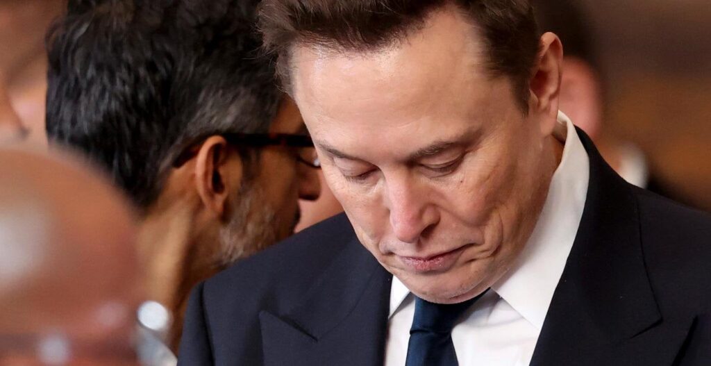 Elon Muskは、法律に関する誤った情報を広めています