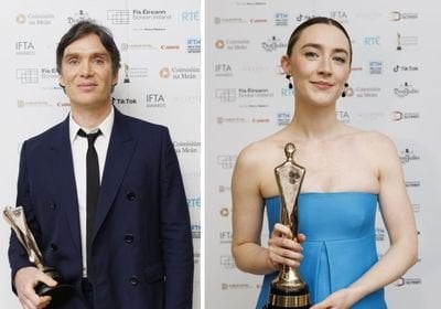 シリアン・マーフィーは、ベスト・俳優のイフタをサオア・ロナンと主張しているので、ひざまずいてごめんなさいと言います。アイルランド独立