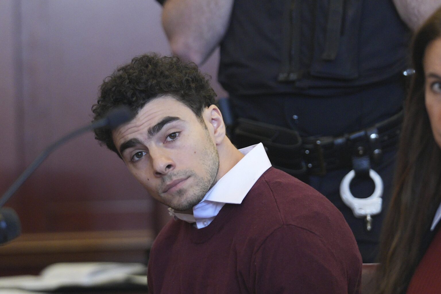 ドナルド・トランプの死刑命令は巨大なルイジ・マンギオンの寄付を噴出する