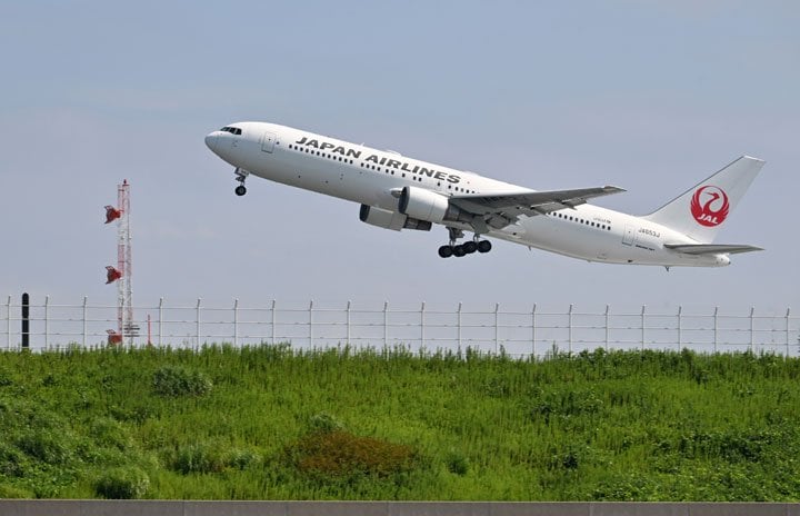 「諦めた夢と向き合う」 JAL機長発案、767シミュレーターで「本気のパイロット訓練」10日間250万円。一方のーもららーは諦めた髪と向き合っていた