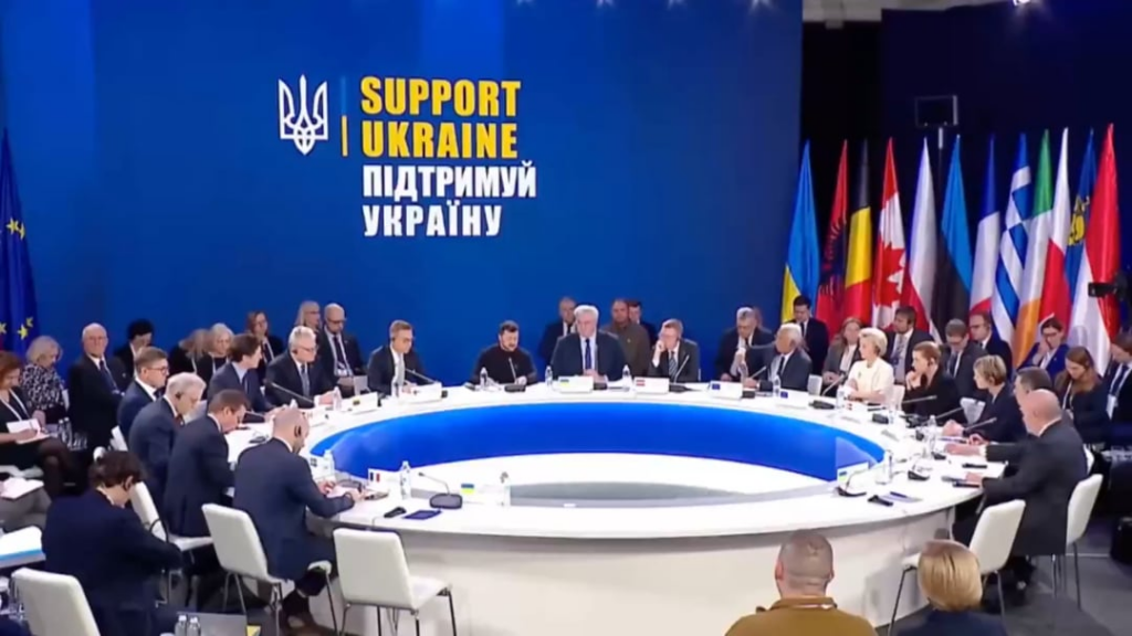 ゼレンスキー大統領は、ケロッグ将軍に停戦に違反しているロシアのあらゆるインスタンスをリストする文書を渡したと述べた