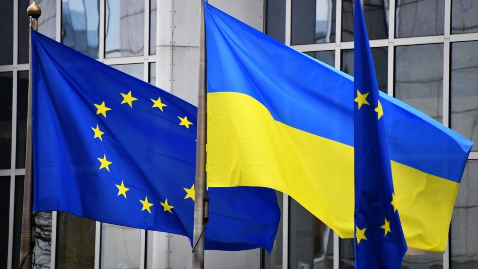 EUは、ウクライナのために軍事援助に値する200億ユーロを準備します
