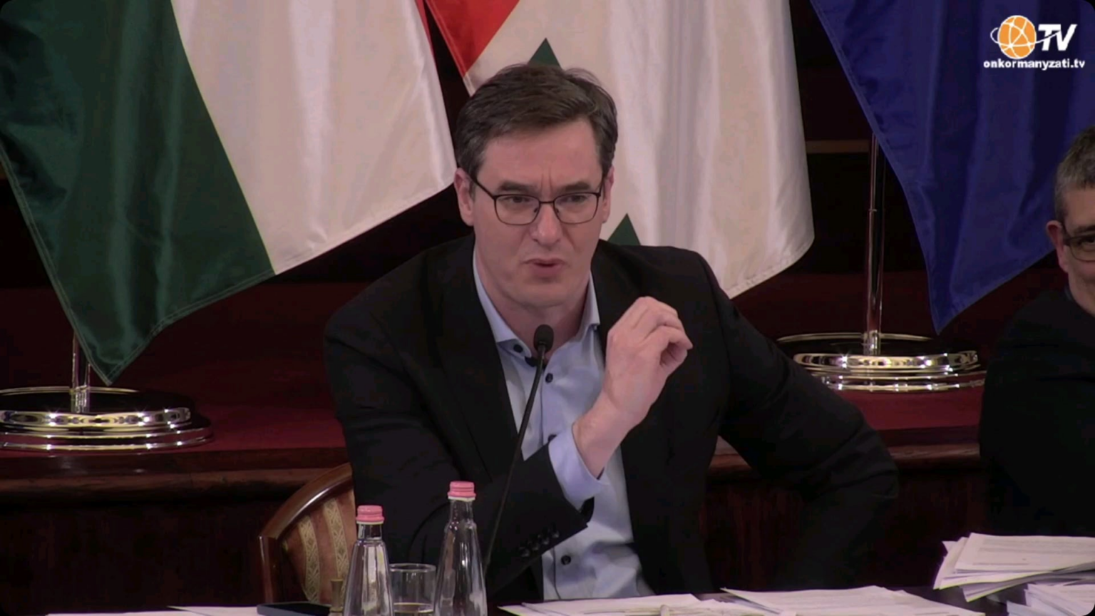Gergely Christmasは、小児性愛者の洗濯Fideszの代表者を配布しました！