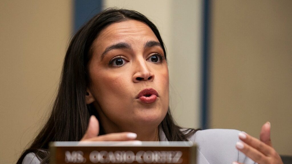 Ocasio-Cortez：Musk '私が今まで出会った中で最もintel的な億万長者の1つ」