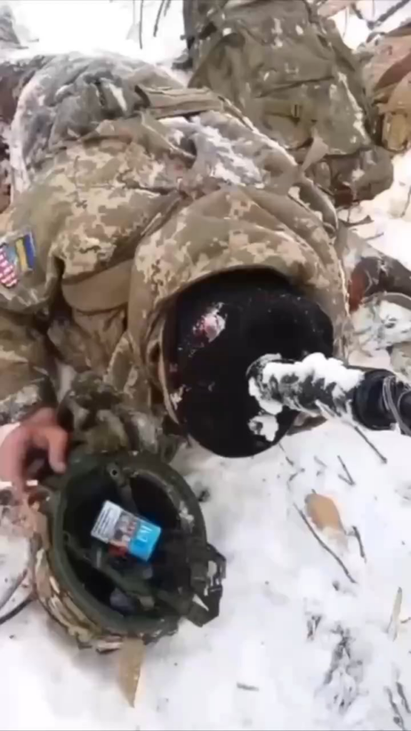 ロシアの戦争犯罪者は、クルスク地域で2人の武装していないウクライナの空tro部隊を実行します