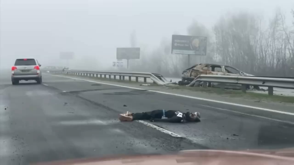 ブチャの前には、Zhytomyr Highwayがありました。