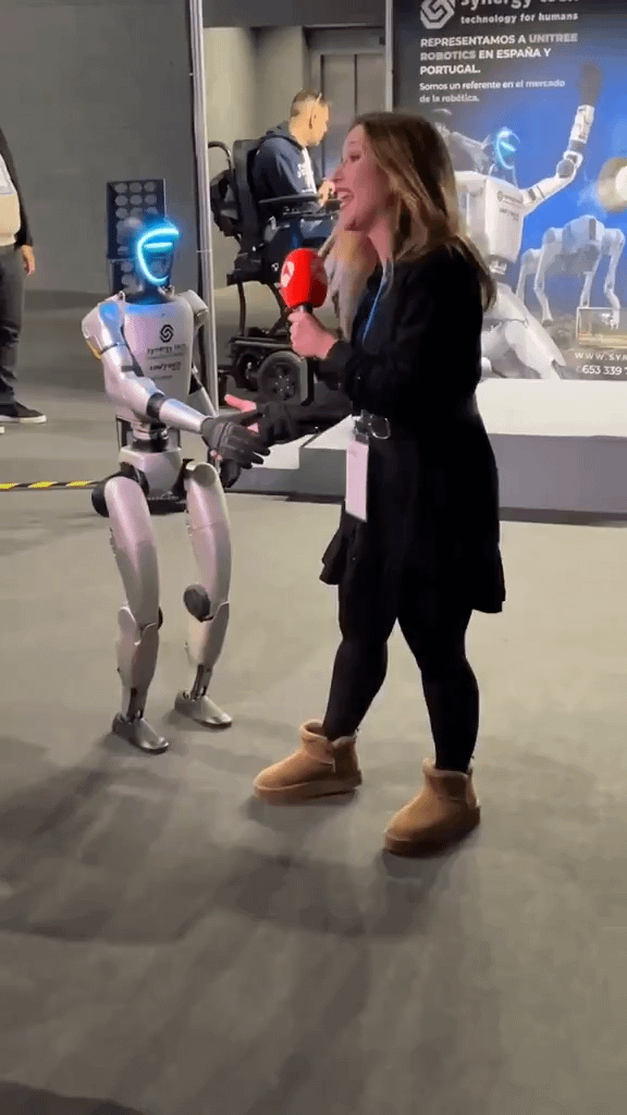 ライブテレビでロボットをテストします