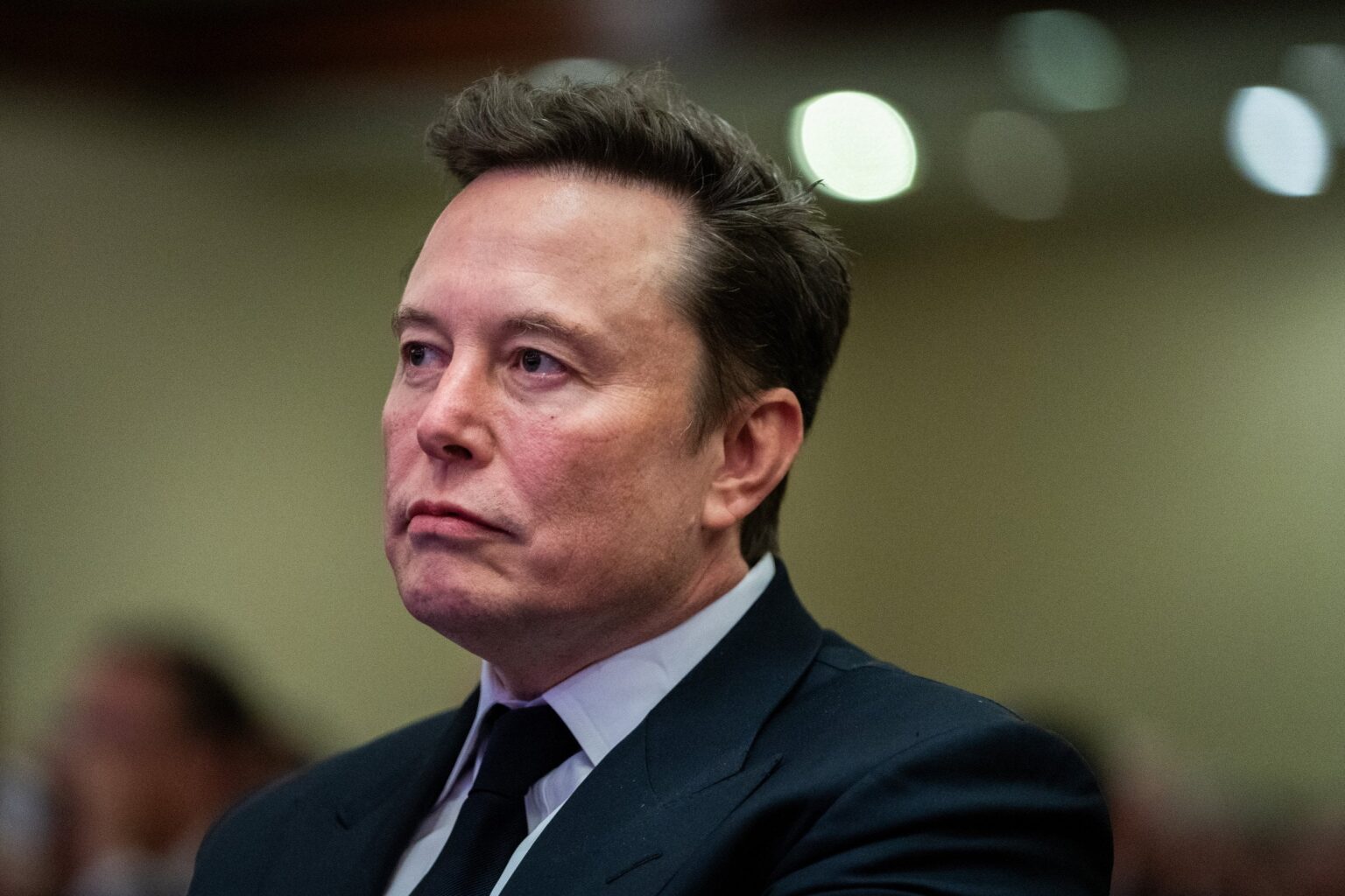 Elon Muskは大きな社会保障警告を発行します