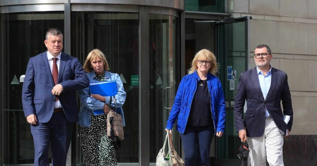 英国軍の待ち伏せで4人のIRA男性の殺害における力の使用「正当化されていない」 - 検死官
