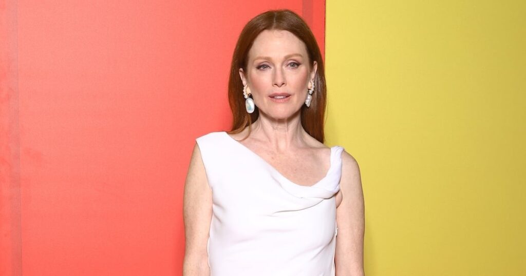 ジュリアン・ムーアは、トランプが彼女の子供の本を禁止することを禁止する