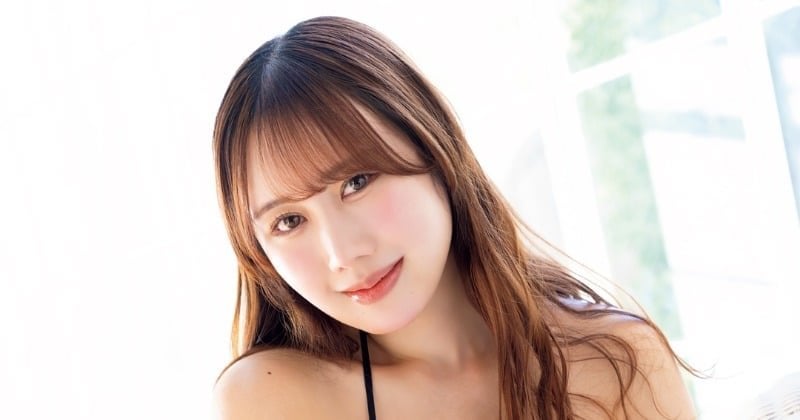 “爆破尻お姉さん”鳥海かう、迫力抜群の水着グラビア
