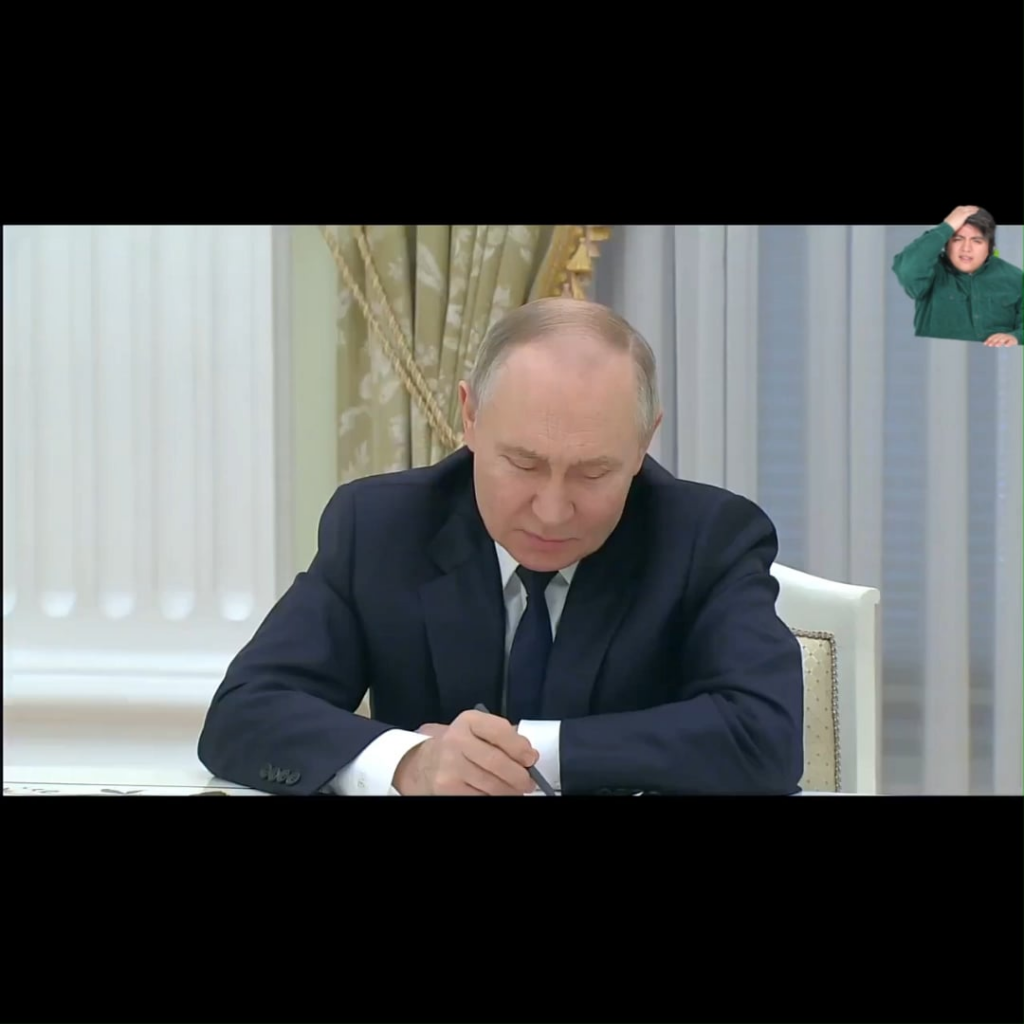 最近の声明で、ロシアの独裁者は次のように認めました。「私たちはまだ資料を持っていませんが、それに取り組んでいます。私たちはどこでも火星についての話を聞いて、ロシアがこれらの材料を最初に開発したことを確認しようとします。」彼は赤い惑星にロシアの旗を植えることを夢見ています