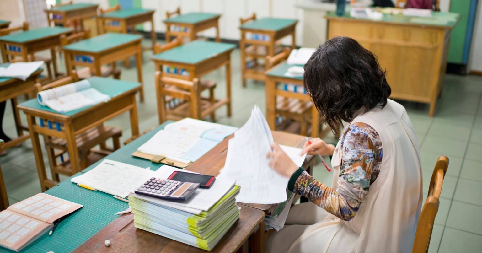 公務員の数は、過去13年間でより高い価値に達します