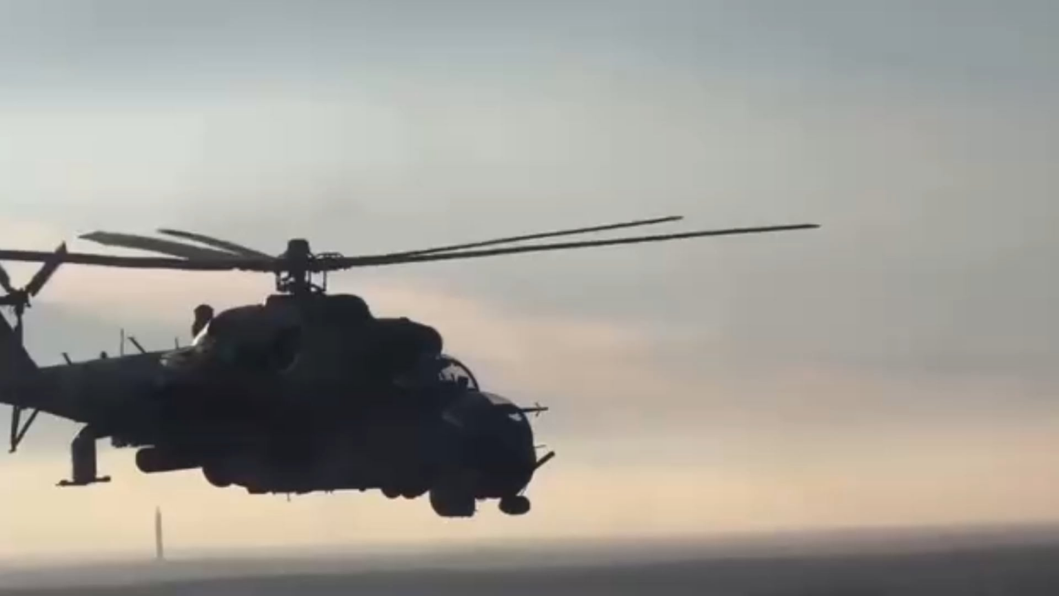 ウクライナのヘリコプターがロシアのシャヘドの戦いを追い詰めて昼夜を問わずウクライナのパイロットはウクライナの空の盾です