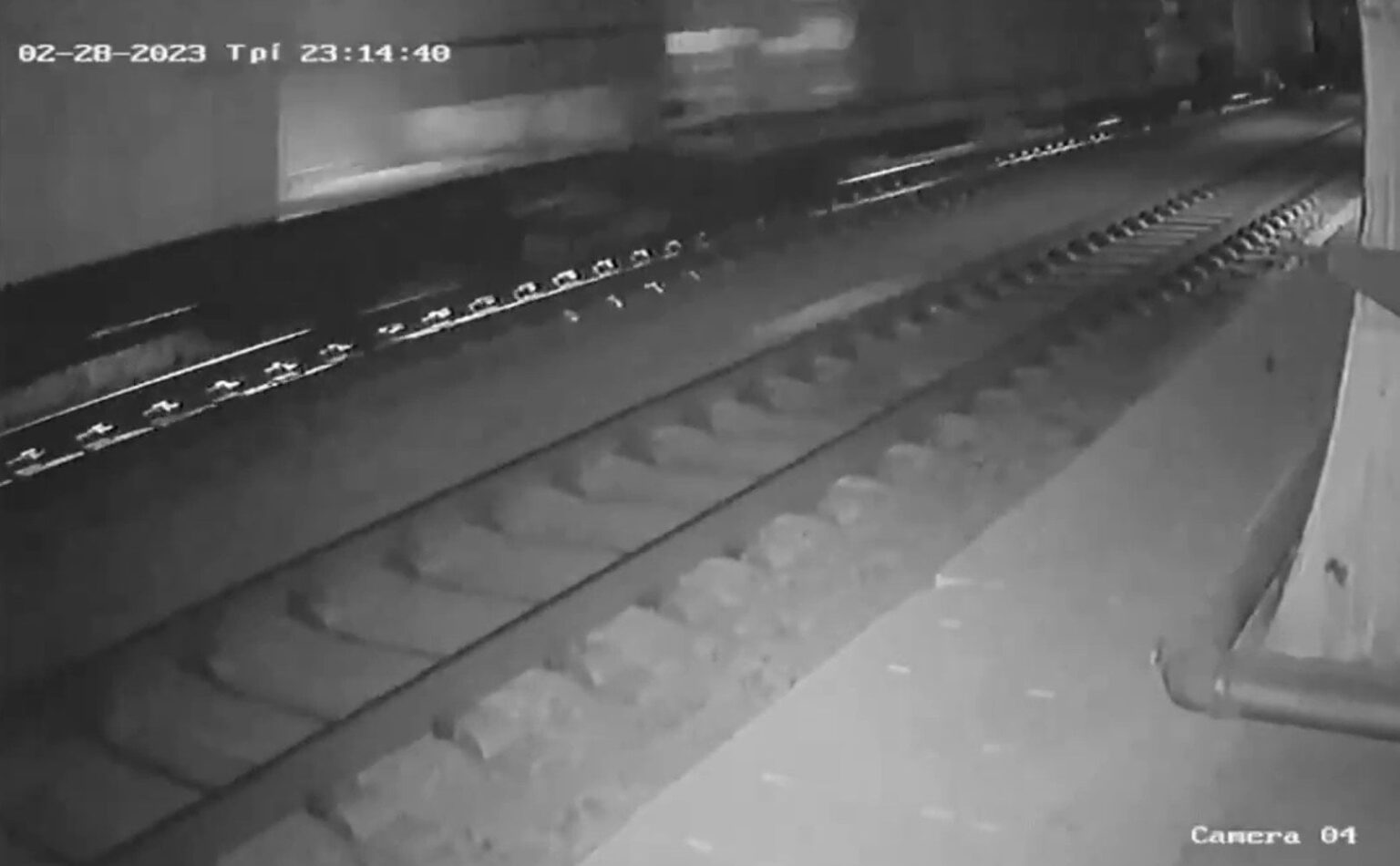 Tempi：貿易列車のビデオは調査員に提出されました