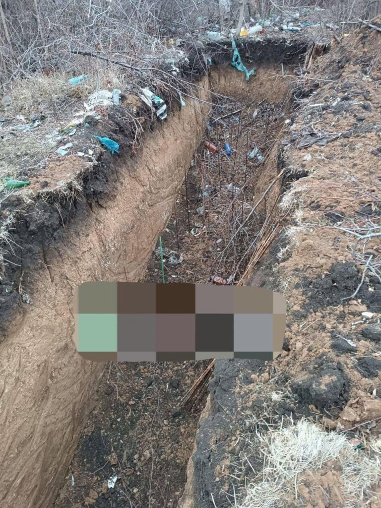 ウクライナの兵士が自分の位置から後退しなければならない場合、彼らはしばしば敵にいくつかの驚きを残します。