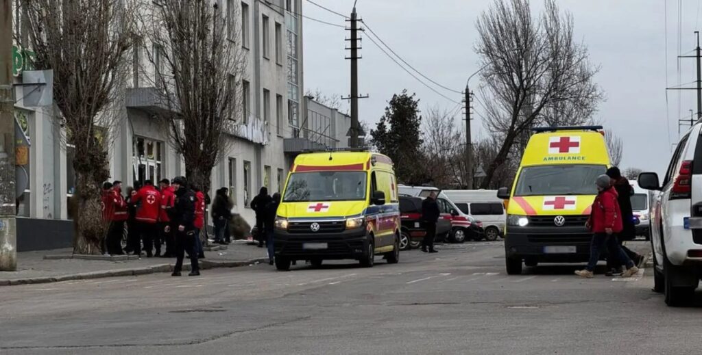 Mykolaivでの悲劇的な爆発：ロシアの工作員によって無意識の自殺爆撃機として使用される女性