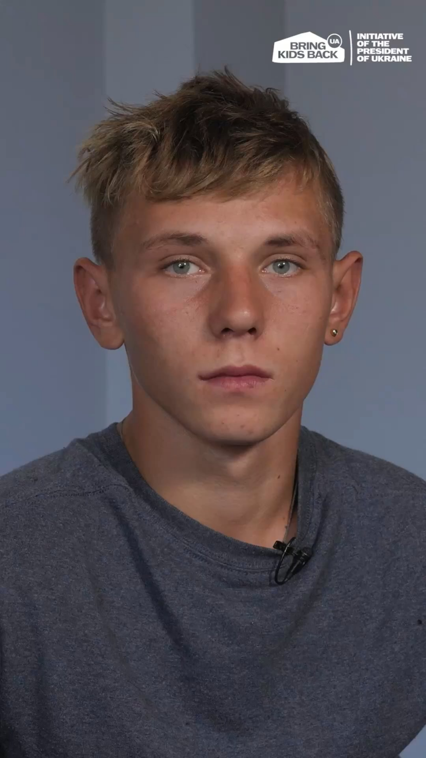 17歳のArtemは、Kharkiv地域の村に住んでいました。 2022年9月、彼はクピアンスクに旅行して学校の証明書を受け取りました。彼はそれを家に帰さなかった。ロシア軍は彼の帰還を阻止し、彼を占領されたルハンスク地域の孤児院に強制的に移し​​た。