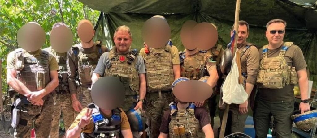 元英国国会議員は、ウクライナ国防軍に加わりました
