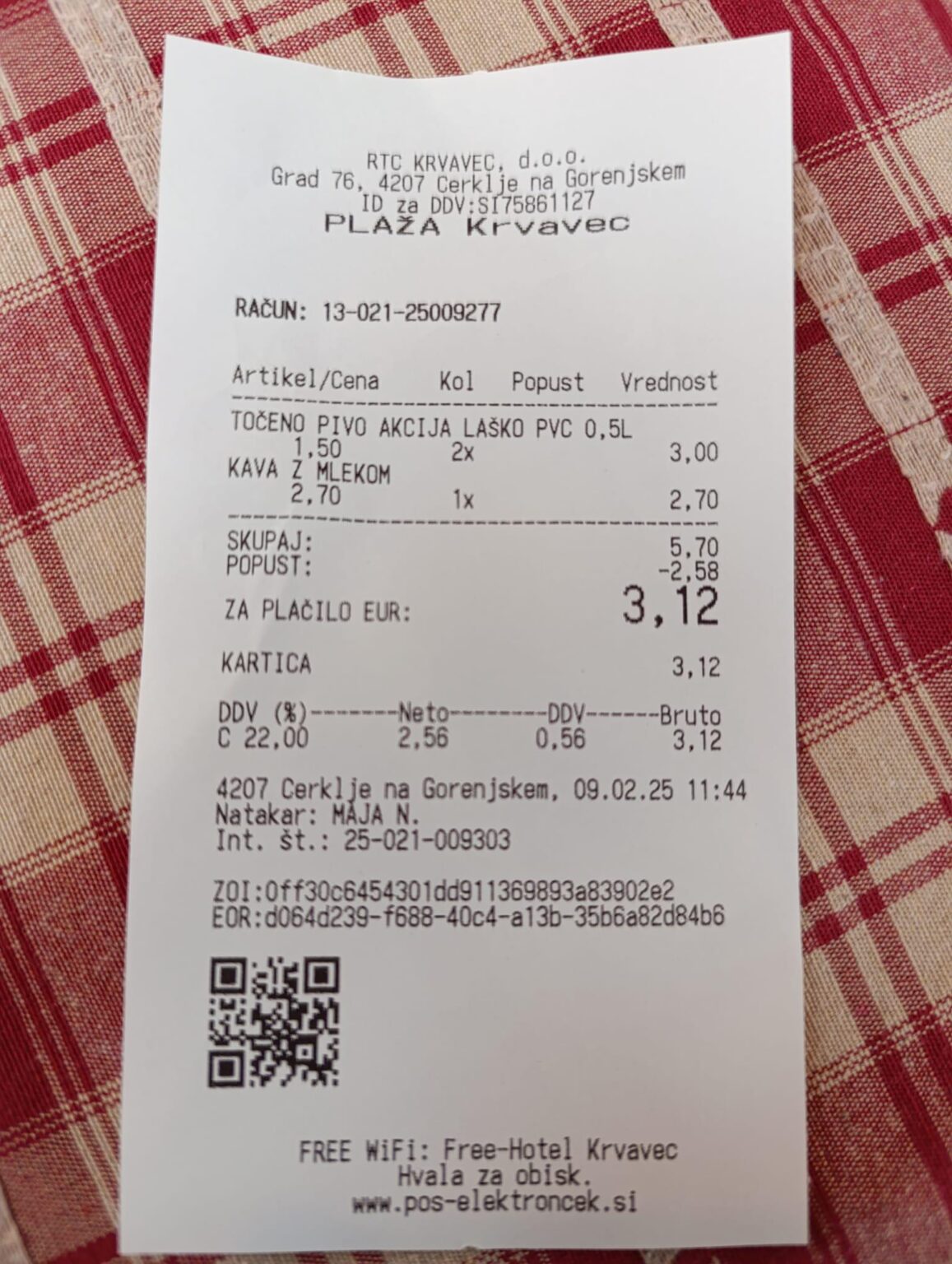 Krvavec Slovenianスキーリゾートのビールの価格