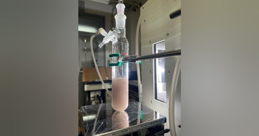 硝酸をアンモニアに 銅加えた光触媒使用、大阪大学など