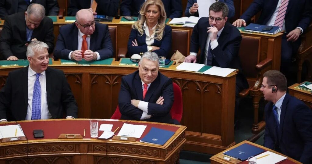 Orbánの給与は、3月から700万人のフォリントを上回っています