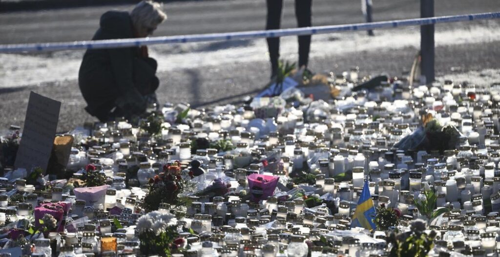 7人の女性と4人の男性が行為で殺されました - 識別が終了しました