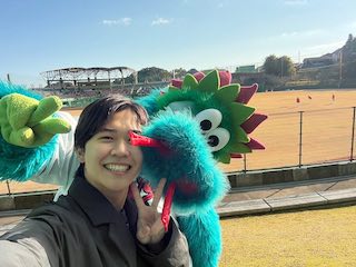 鈴木福 ラブラブ2ショット公開?!「福くんとお似合い〜w」「至近距離」と話題に | 話題の投稿 | スポーツブル (スポブル)
