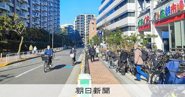 自転車の単独事故、謎の急増 7年で3.5倍、専門家「人口減で自転車の利用者数が減るなか、単独の、しかも軽傷の事故ばかりがこんなに増えるのは普通ではない。コロナ禍による一時的な現象かと思っていたが、その後も増え続けていることに驚いている」 東京都に6割強が集中