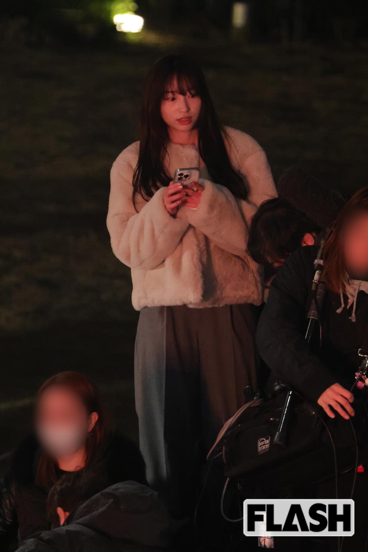 『めざましテレビ』大人気お天気キャスター “通訳ナシ”でハリウッドセレブを取材…スマホ片手の奔走姿をキャッチ【写真あり】